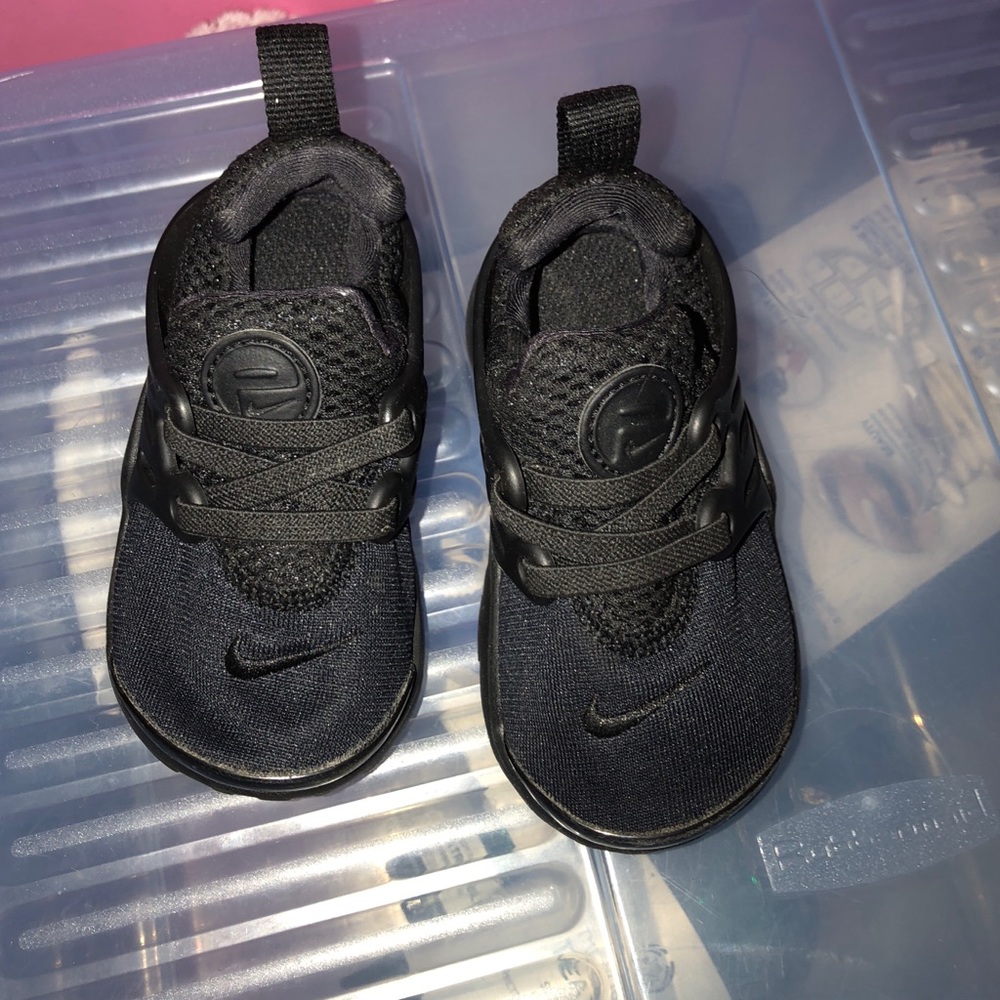 Brand new baby Nike tennis shoes